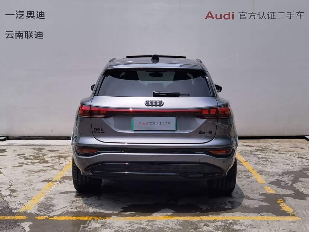 Audi Q6L e-tron 2025 — Фото 6/20