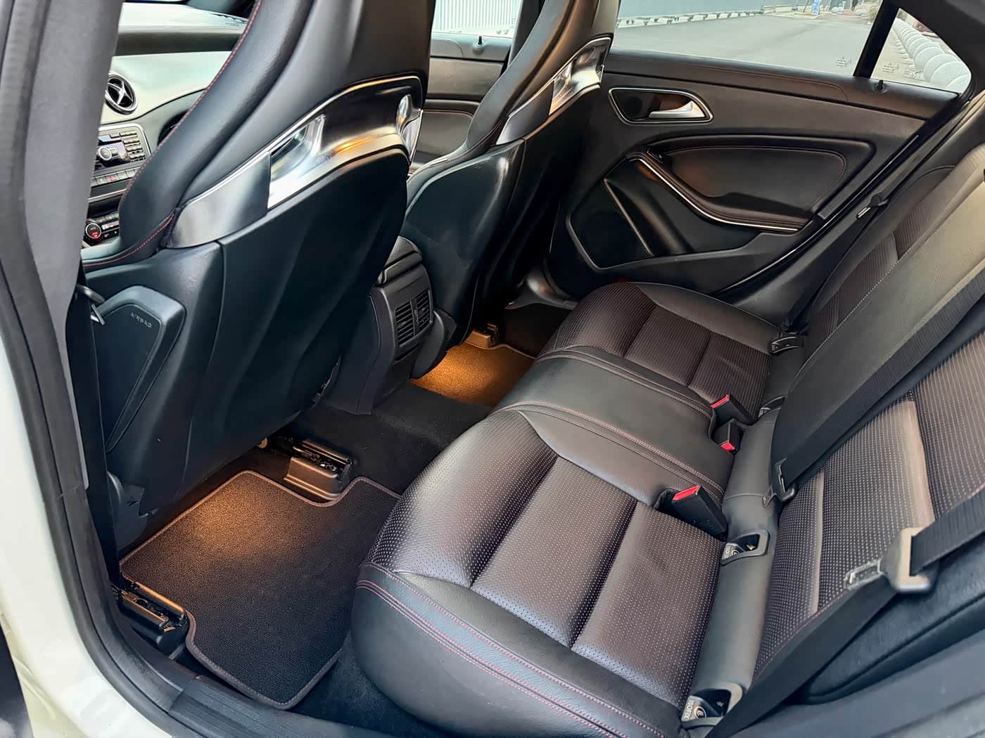 Mercedes-Benz CLA AMG 2014 — Фото 9/15