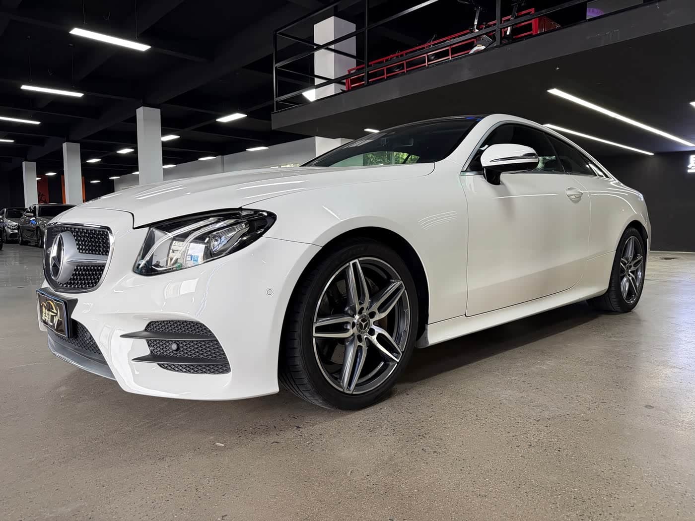 Mercedes-Benz E-Class 2018 — Фото 1/20