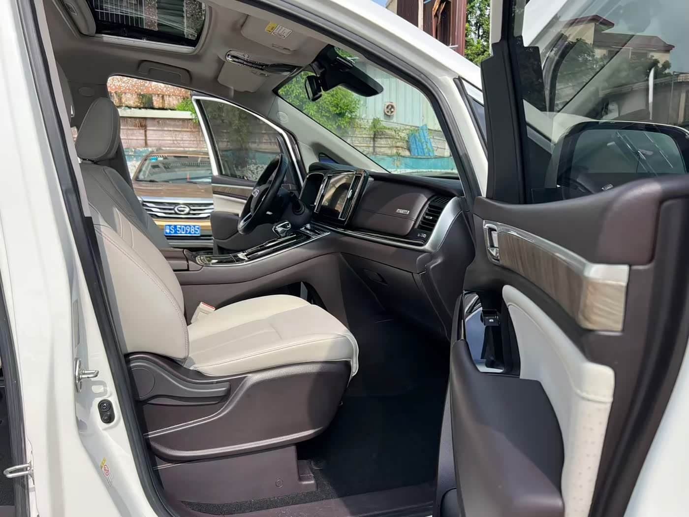 GAC Trumpchi Trumpchi M8 2021 — Фото 8/15