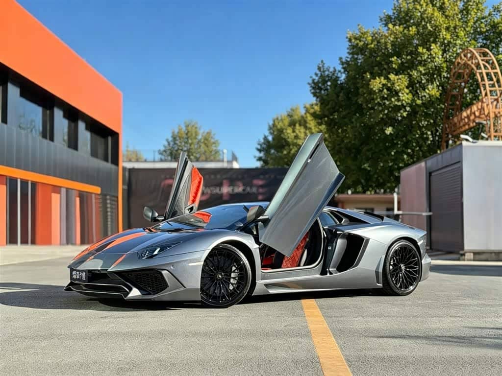 Lamborghini Aventador, 2016