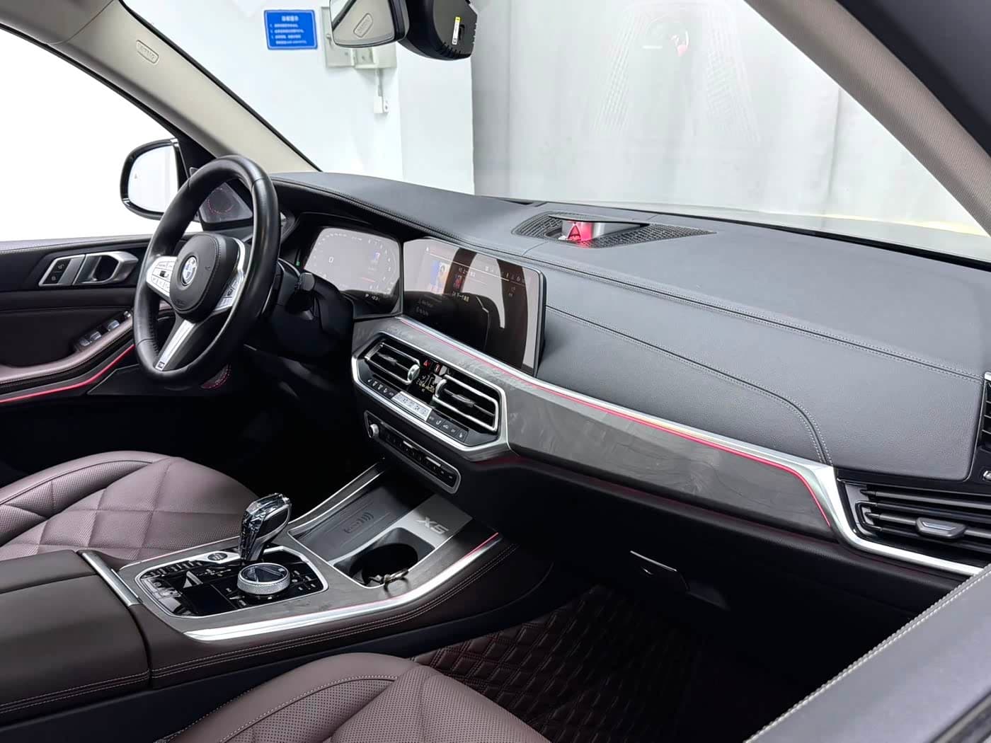 BMW X5 2022 — Фото 9/12