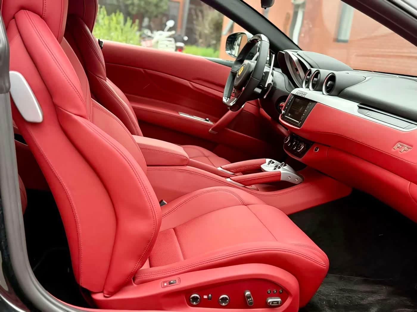 Ferrari FF 2013 — Фото 15/17