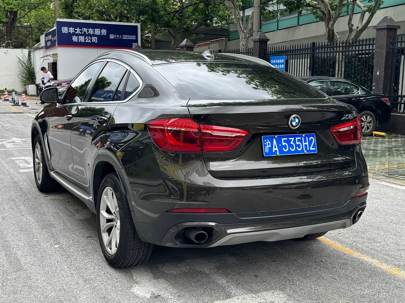 BMW X6 2017 — Фото 3/17