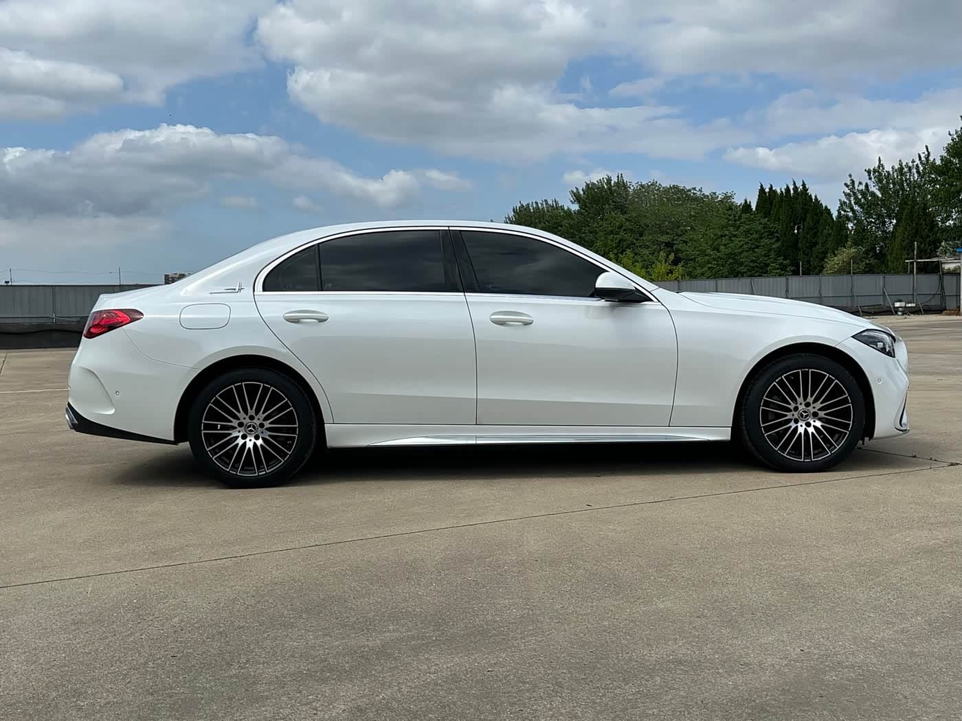 Mercedes-Benz C-Class 2024 — Фото 9/12