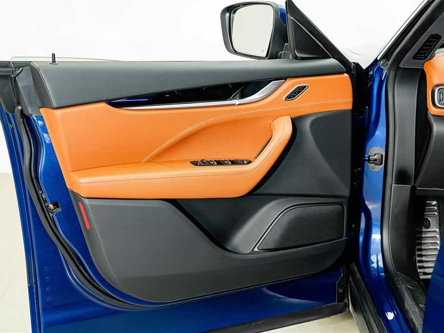 Maserati Levante 2021 — Фото 16/20