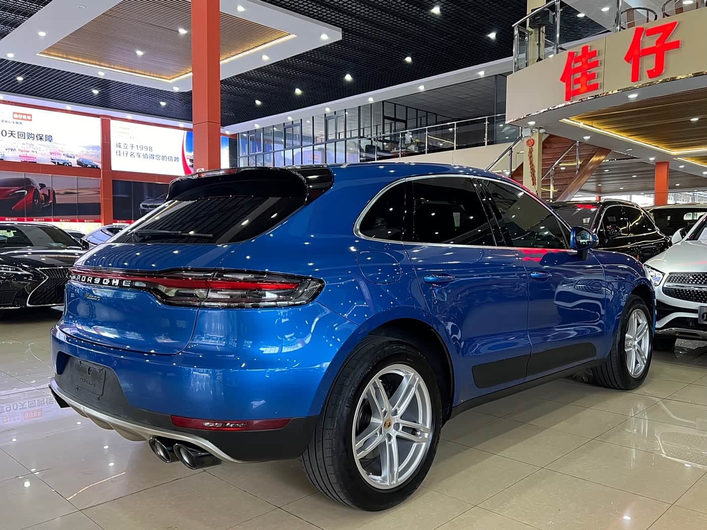 Porsche Macan 2019 — Фото 5/15