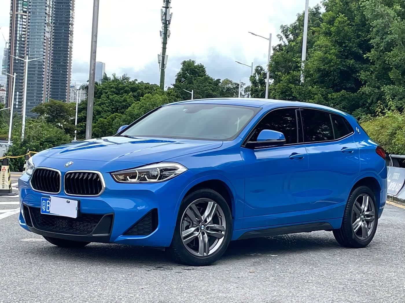 BMW X2 2021 — Фото 1/17