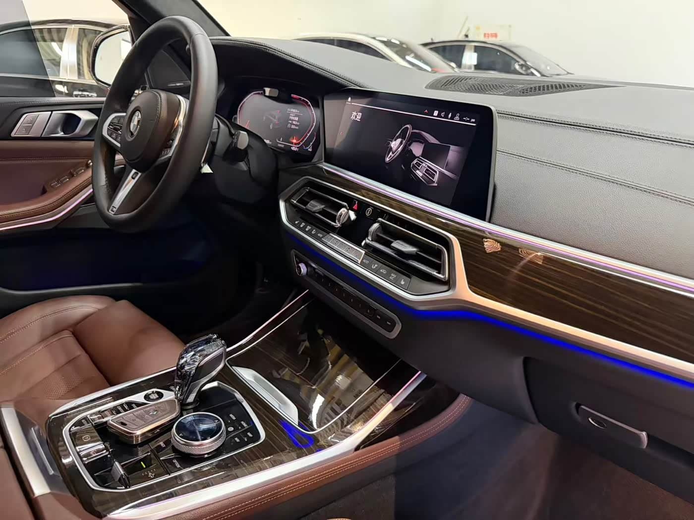 BMW X7 2019 — Фото 16/16