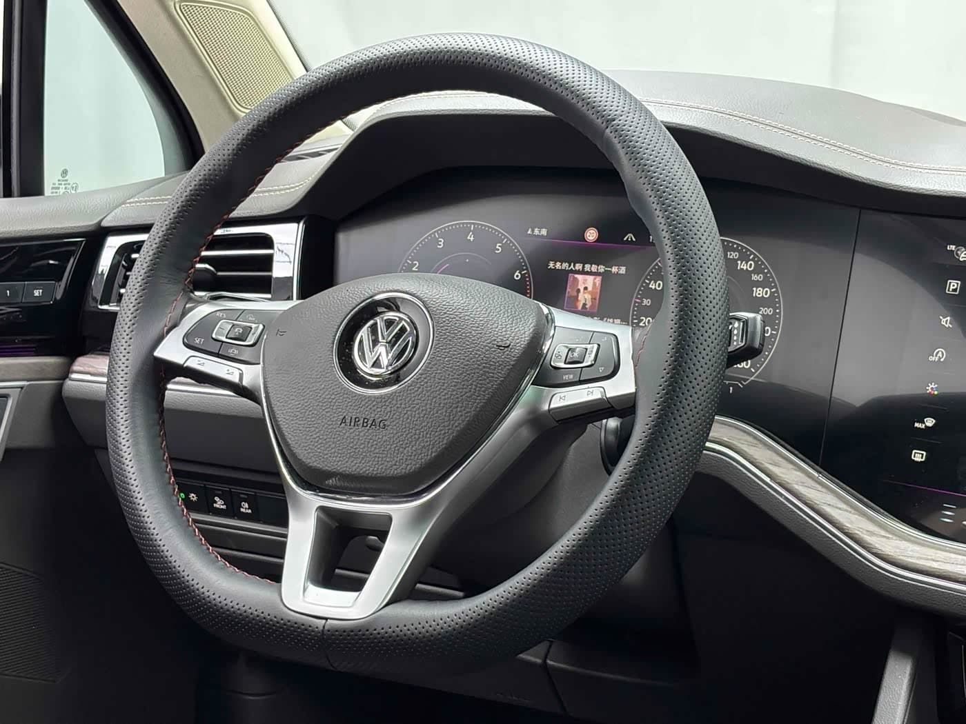 Volkswagen Touareg 2020 — Фото 8/9