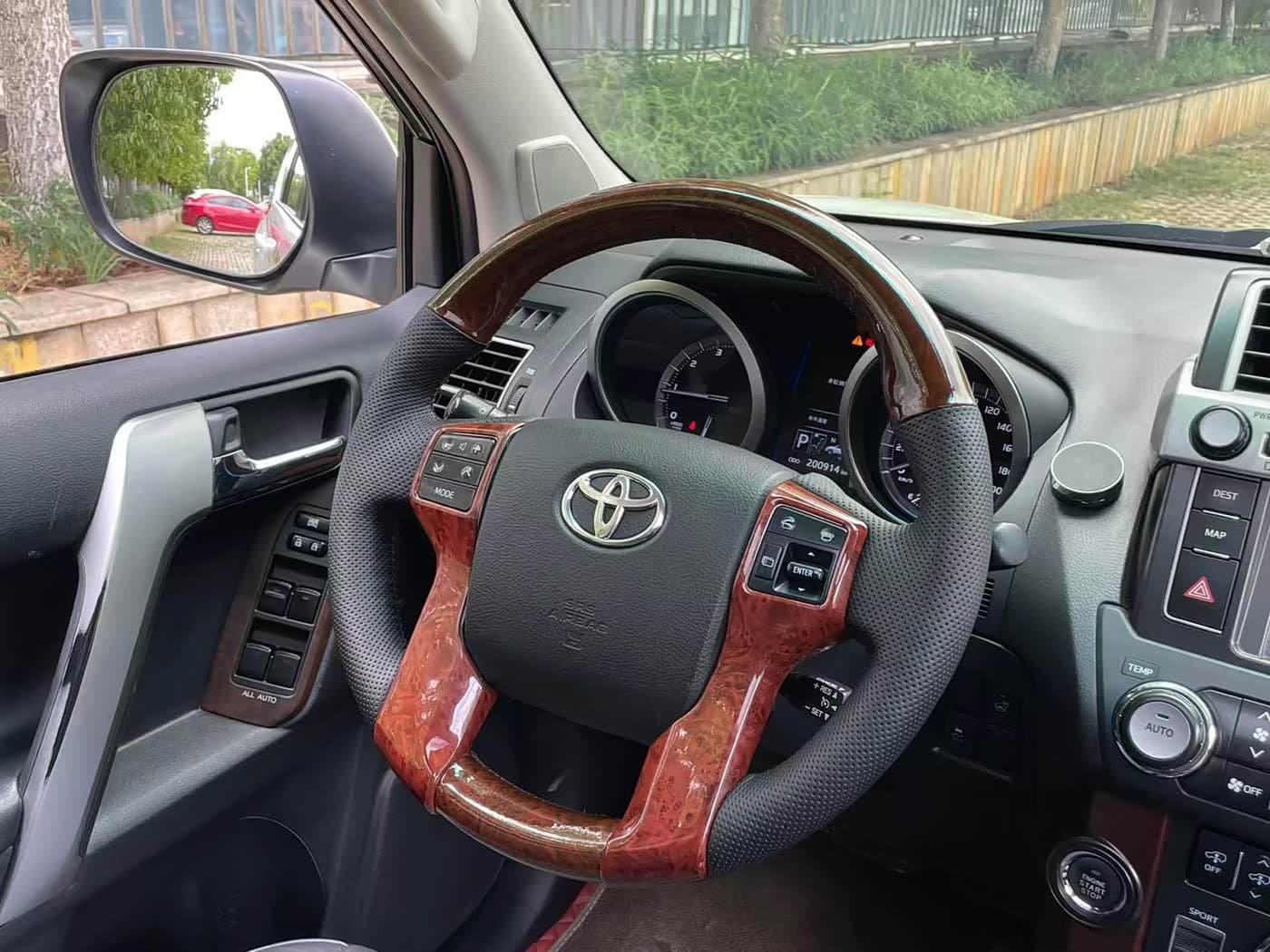 Toyota Prado 2014 — Фото 11/16