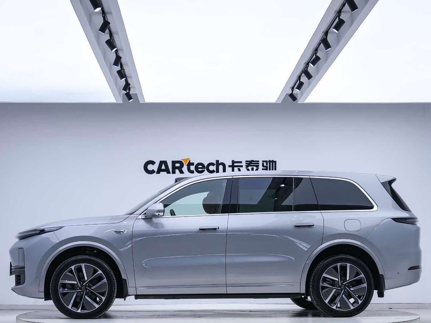 Li Auto Li Xiang L9 2024 — Фото 9/20