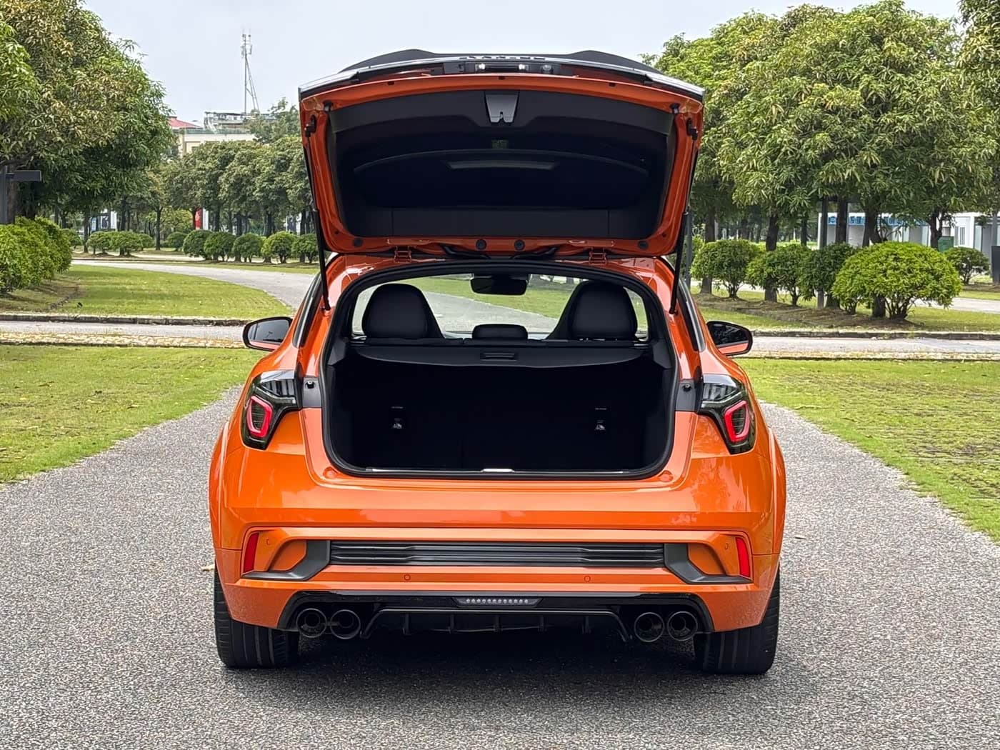 Lynk & Co 02 Hatchback 2021 — Фото 10/20