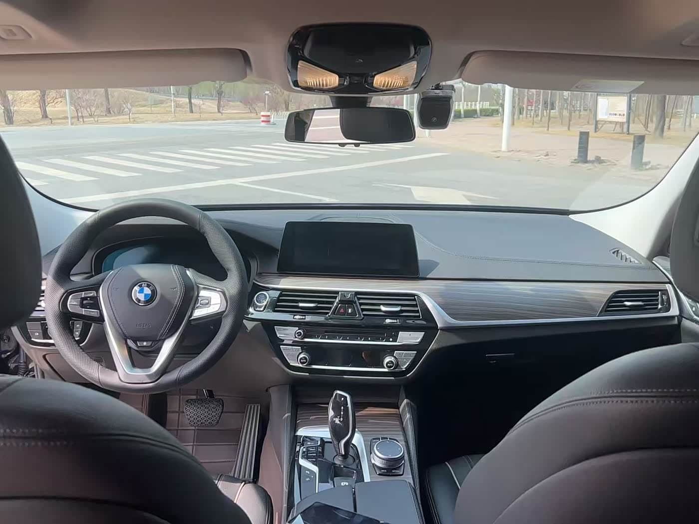 BMW 6 Series GT 2019 — Фото 13/16