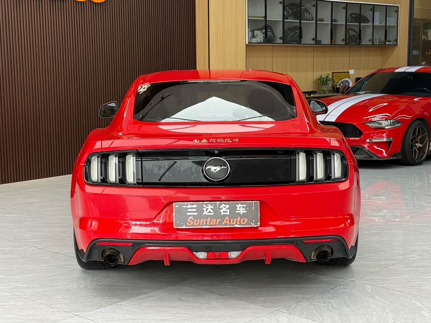 Ford Mustang 2015 — Фото 5/20