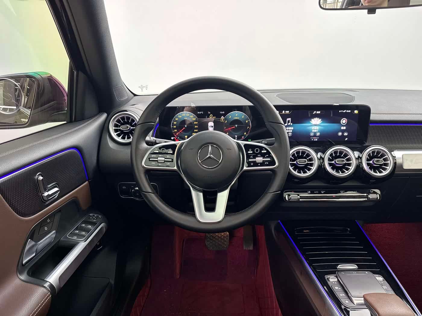 Mercedes-Benz GLB 2023 — Фото 7/16
