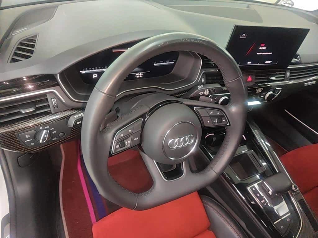 Audi A4L 2023 — Фото 10/20