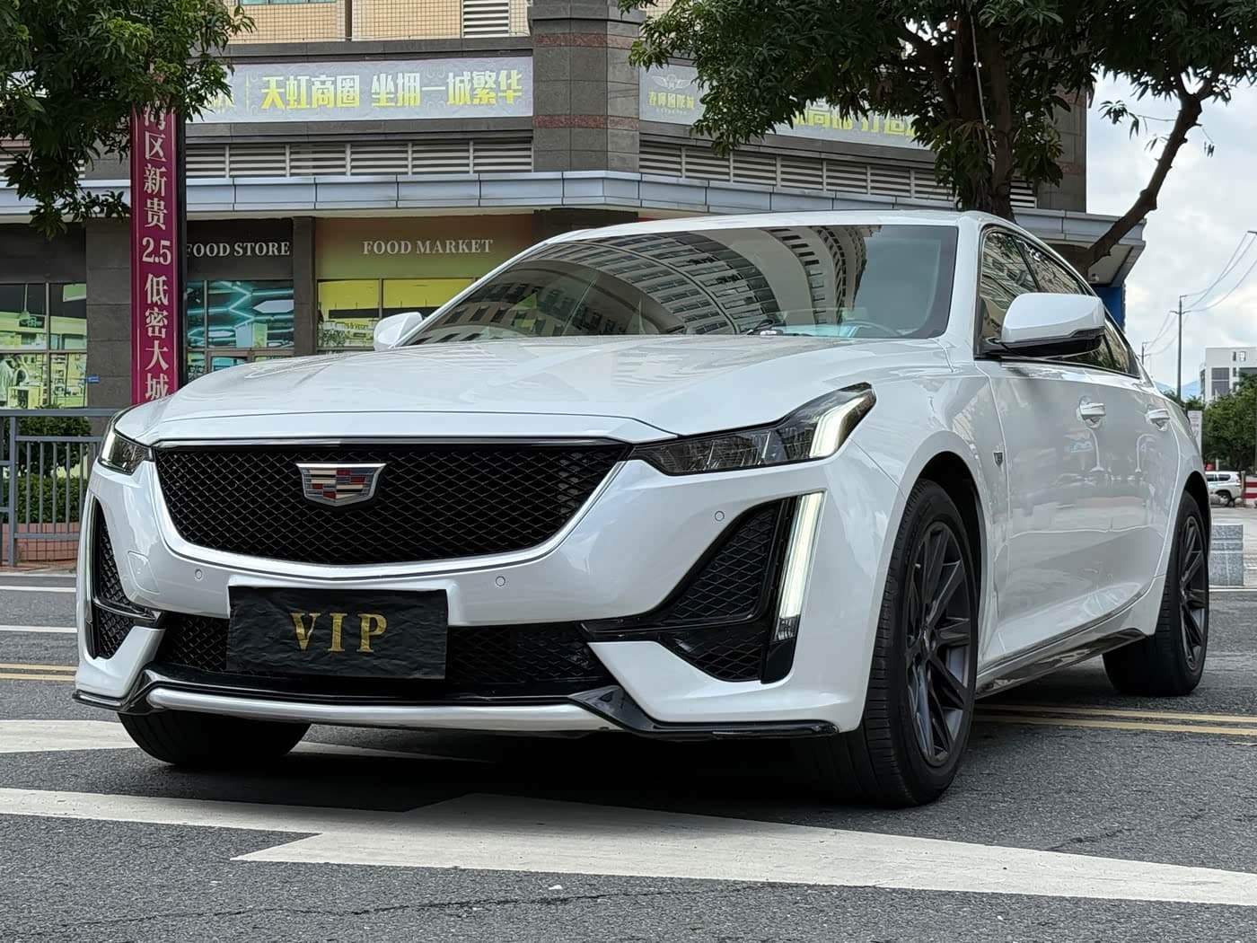Cadillac CT5 2024 — Фото 1/20