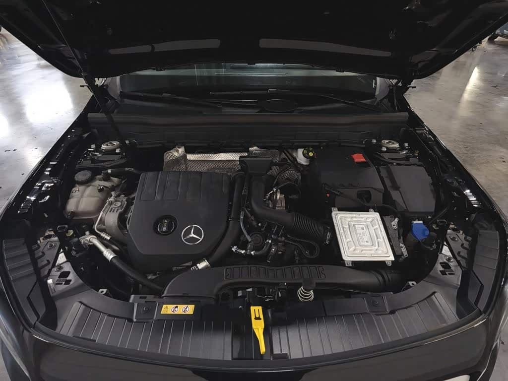 Mercedes-Benz GLB 2021 — Фото 6/20