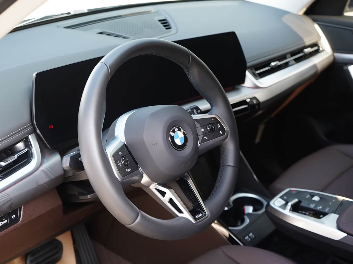 BMW X1 2024 — Фото 12/19