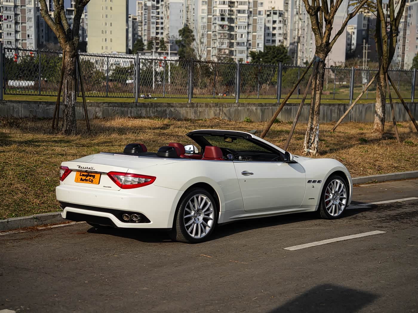 Maserati GranCabrio 2014 — Фото 14/20