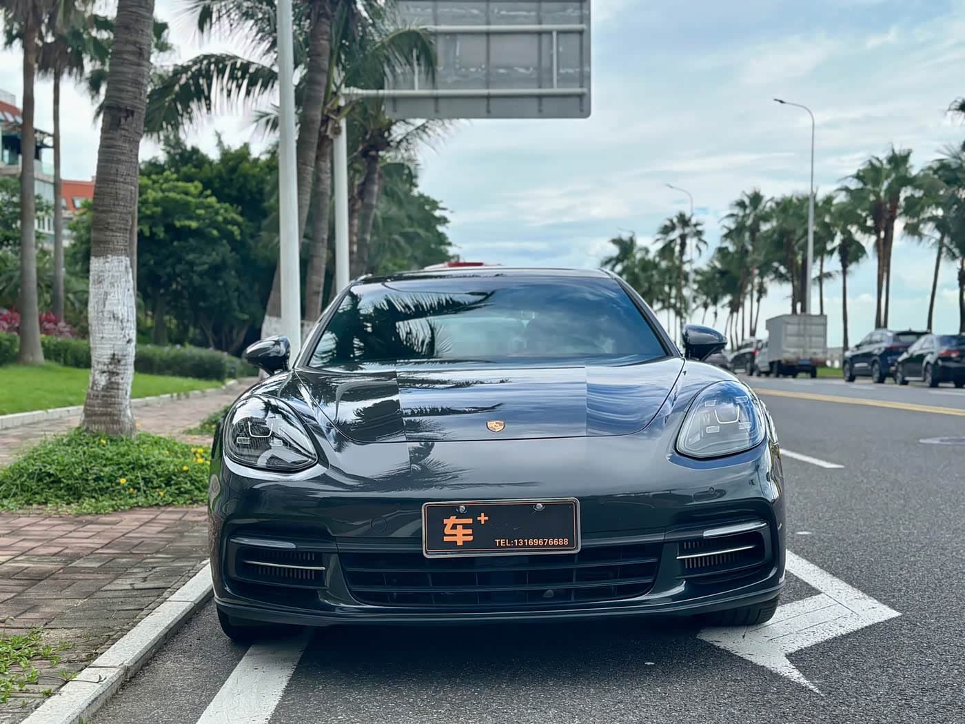 Porsche Panamera 2020 — Фото 2/8
