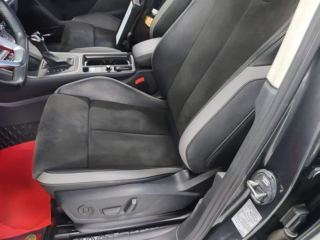 Audi Q3 2020 — Фото 15/20