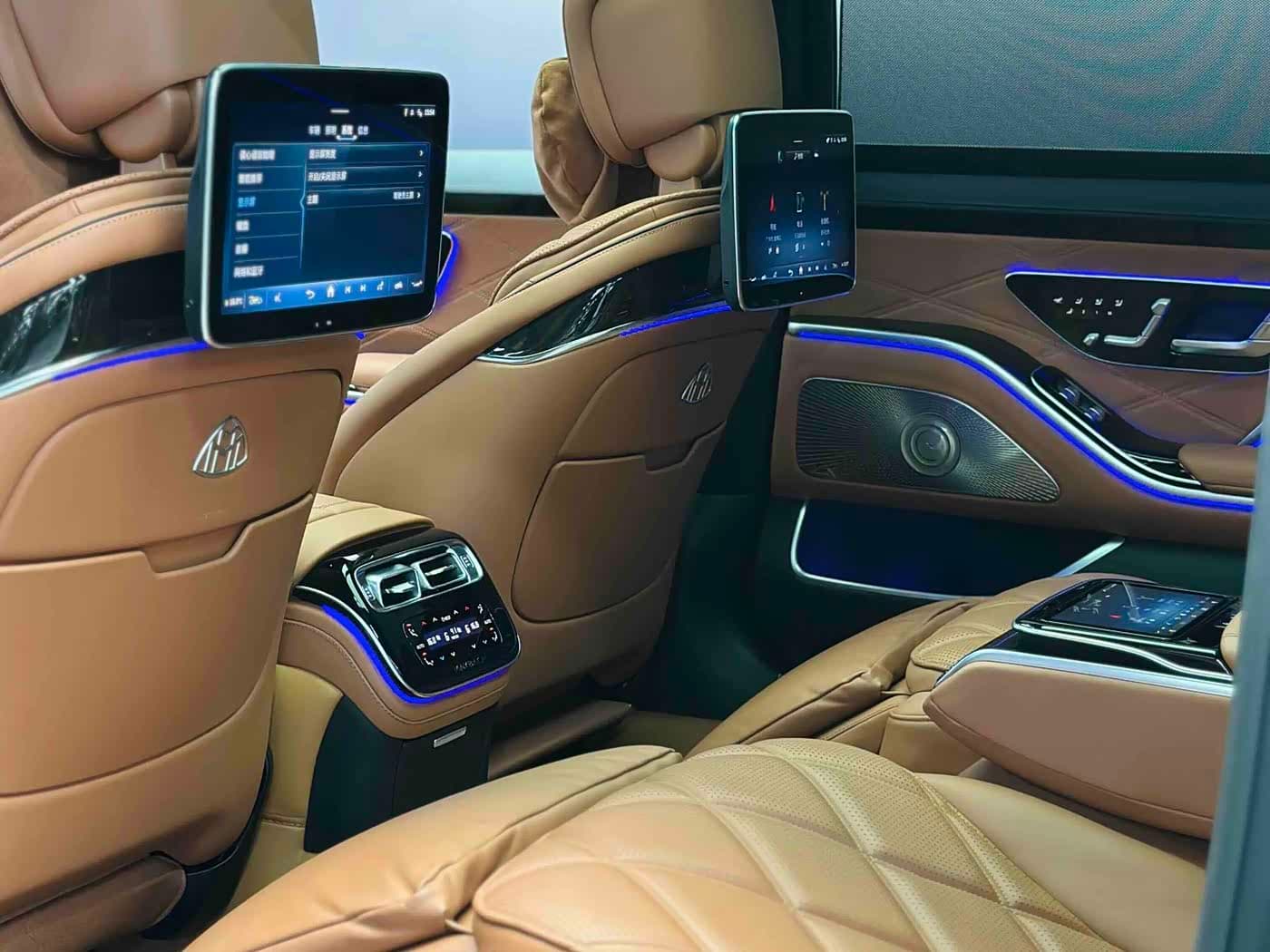 Mercedes-Benz Maybach S-Class 2023 — Фото 7/11
