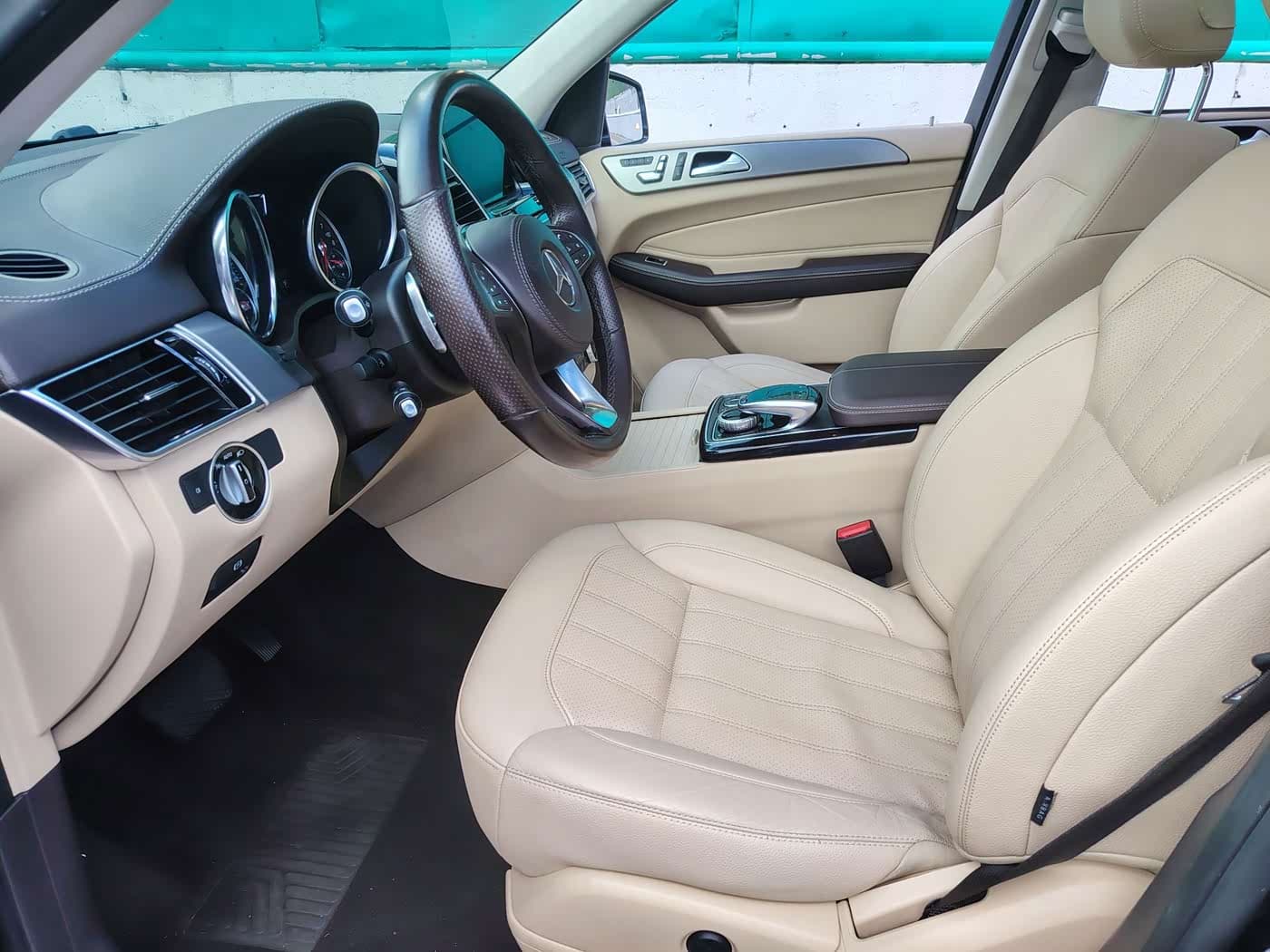 Mercedes-Benz GLS 2016 — Фото 11/20