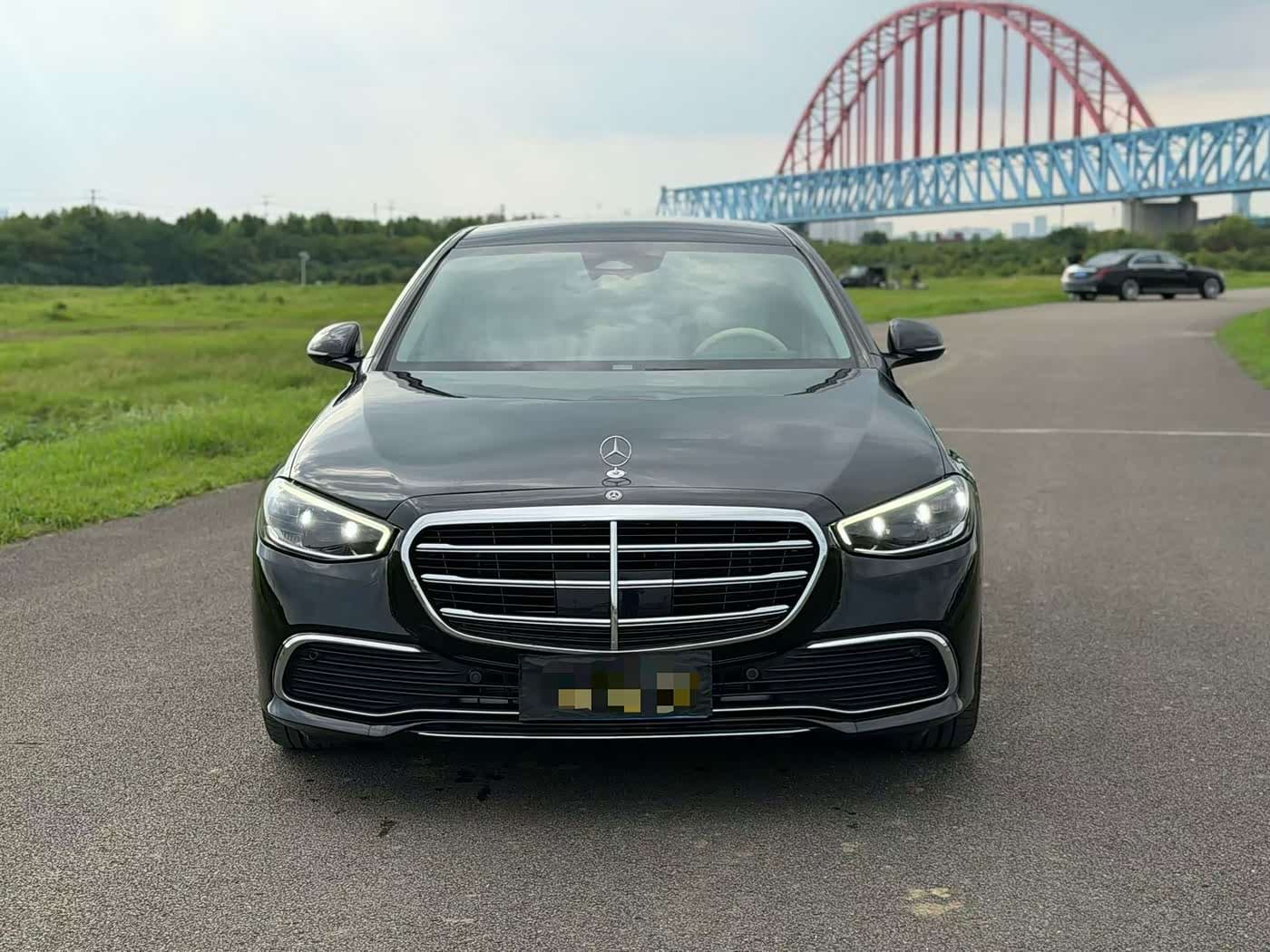 Mercedes-Benz S-Class 2022 — Фото 2/9