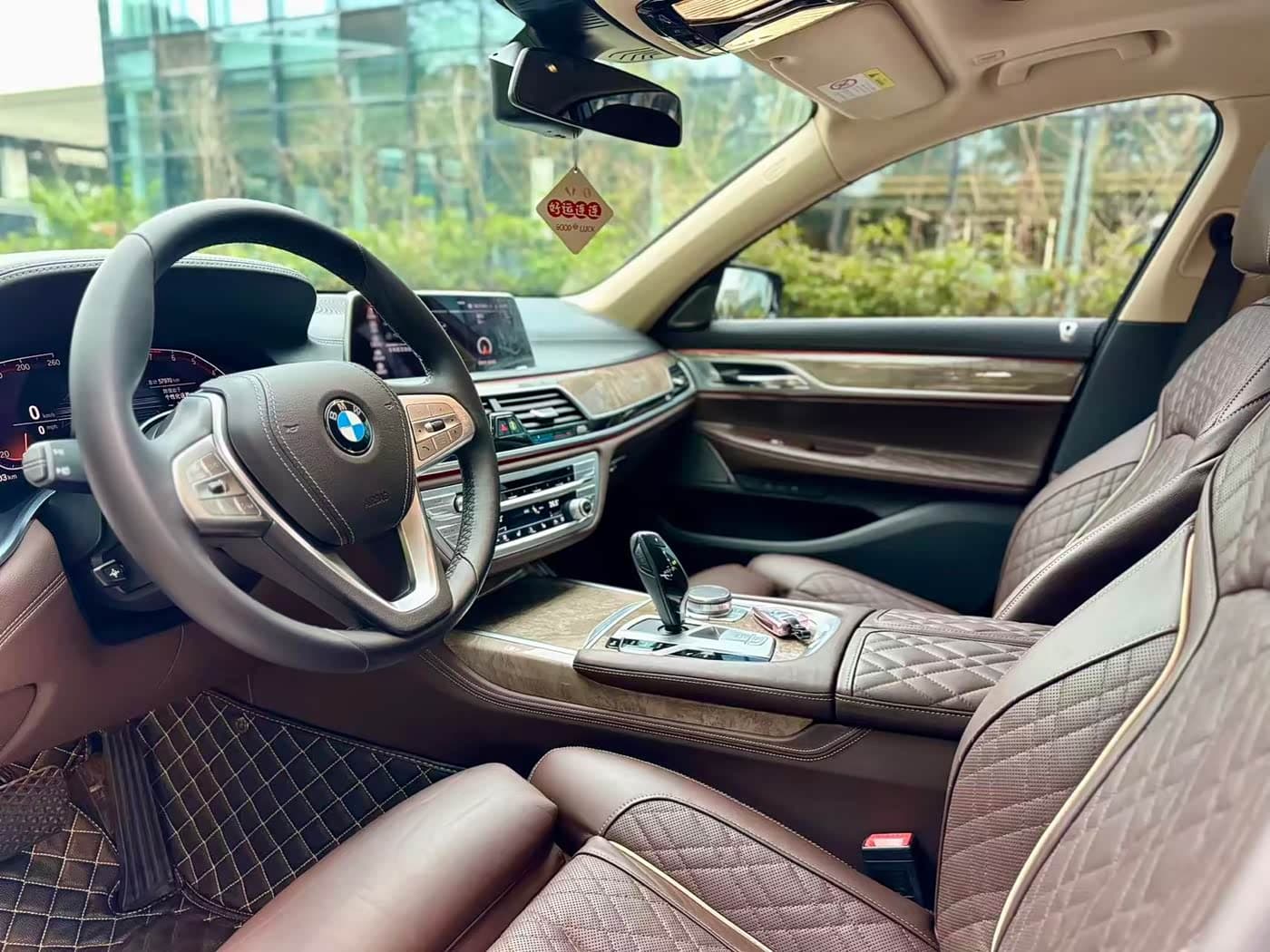 BMW 7 Series 2020 — Фото 5/12
