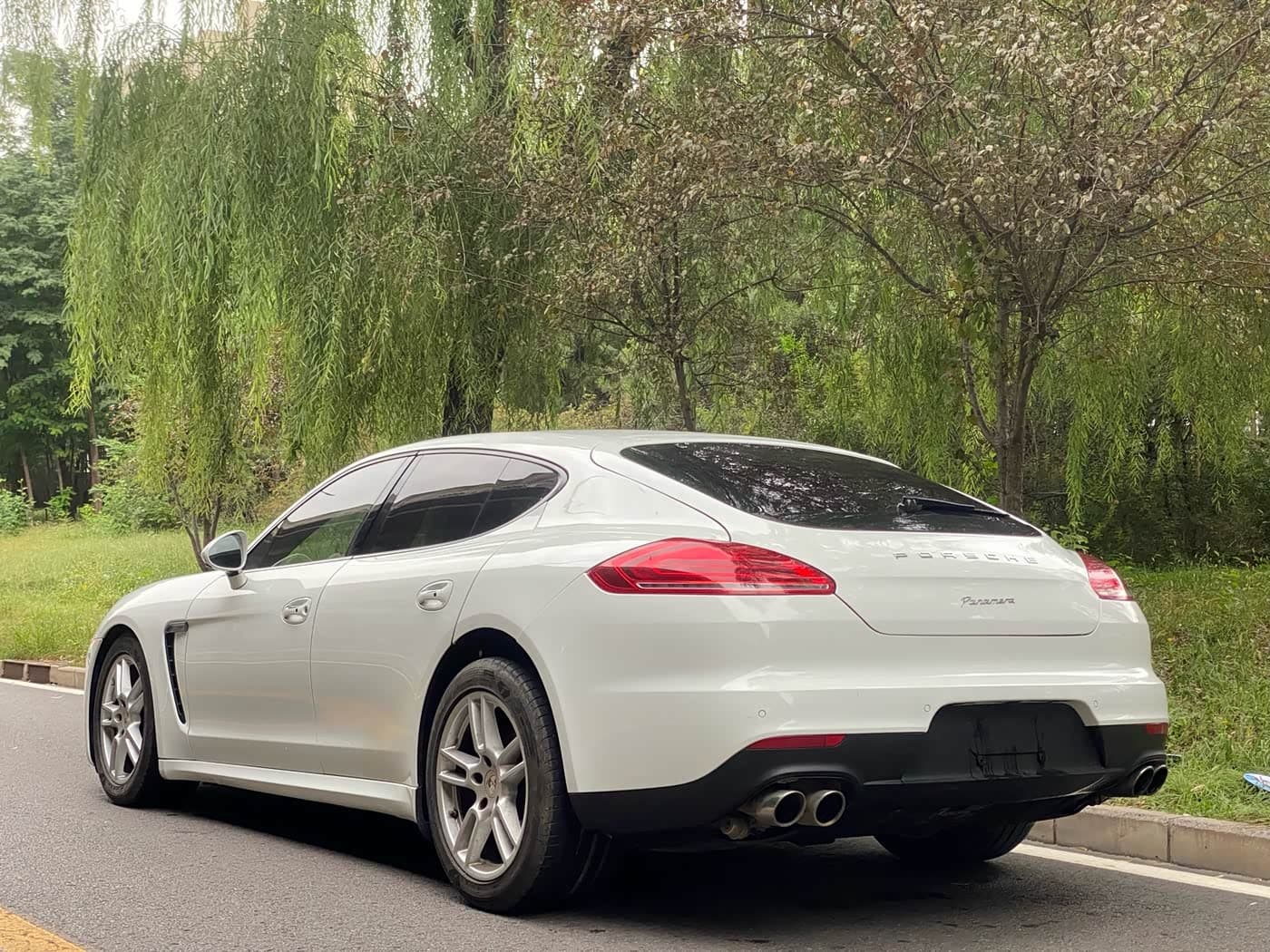 Porsche Panamera 2016 — Фото 7/20