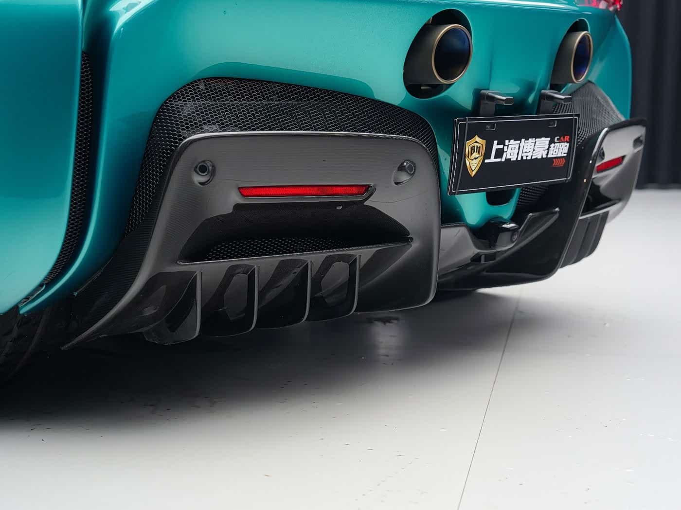Ferrari SF90 2022 — Фото 10/20