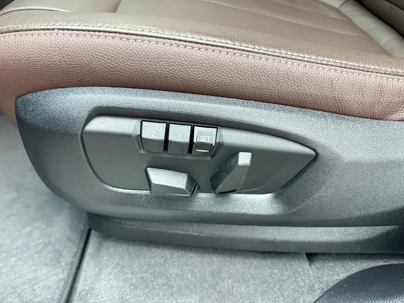 BMW X5 2018 — Фото 11/20