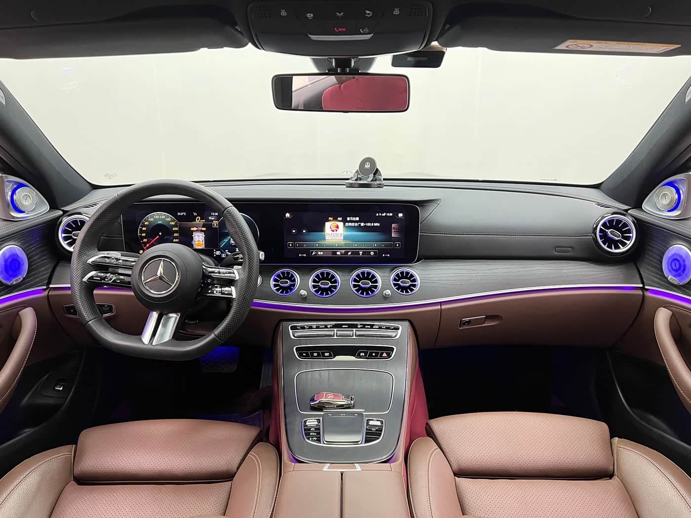 Mercedes-Benz E-Class 2023 — Фото 5/20