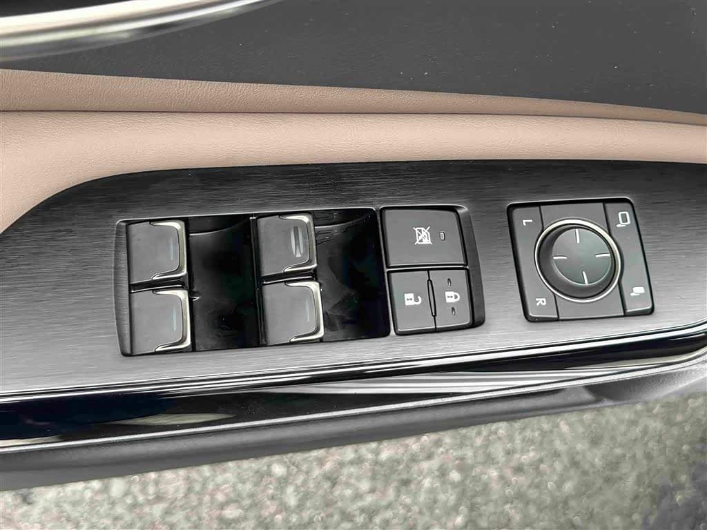 Lexus ES 2024 — Фото 17/20
