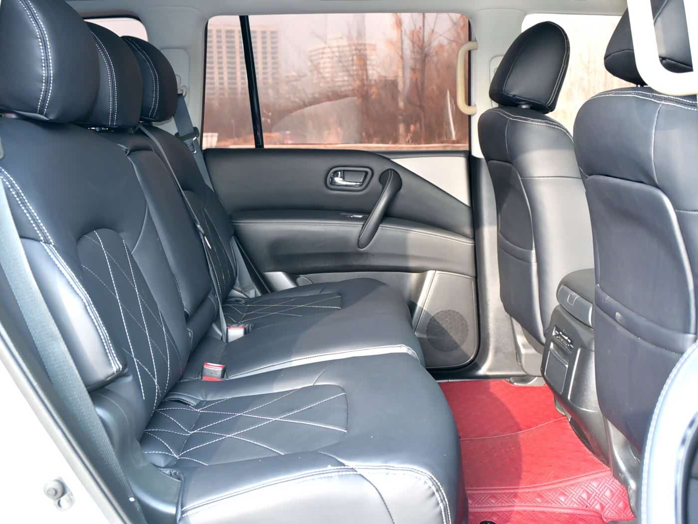 Nissan Patrol 2019 — Фото 12/20