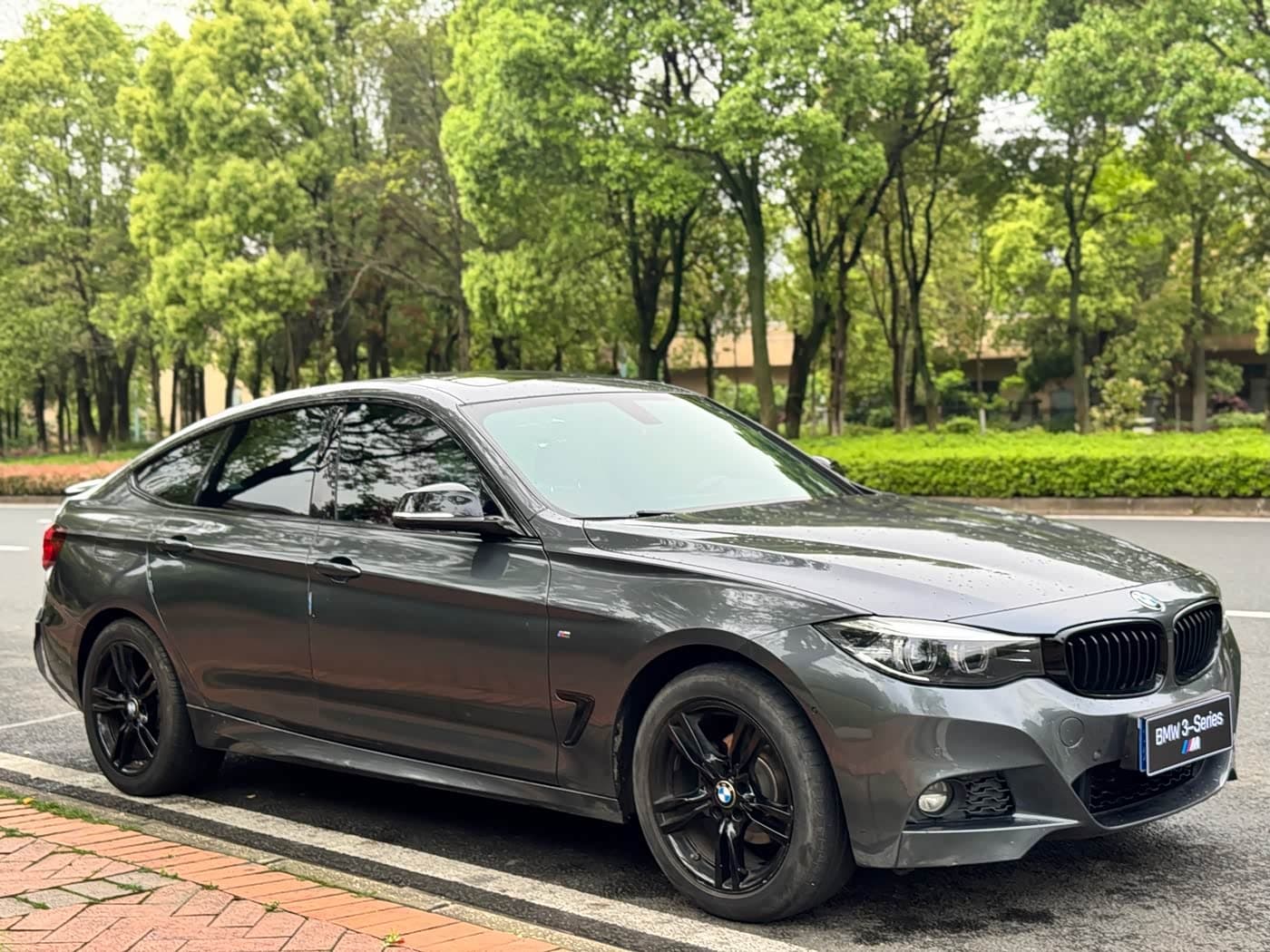 BMW 3 Series GT 2021 — Фото 3/9