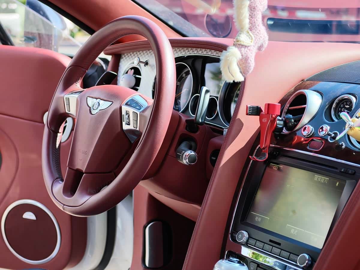 Bentley Continental 2015 — Фото 20/20