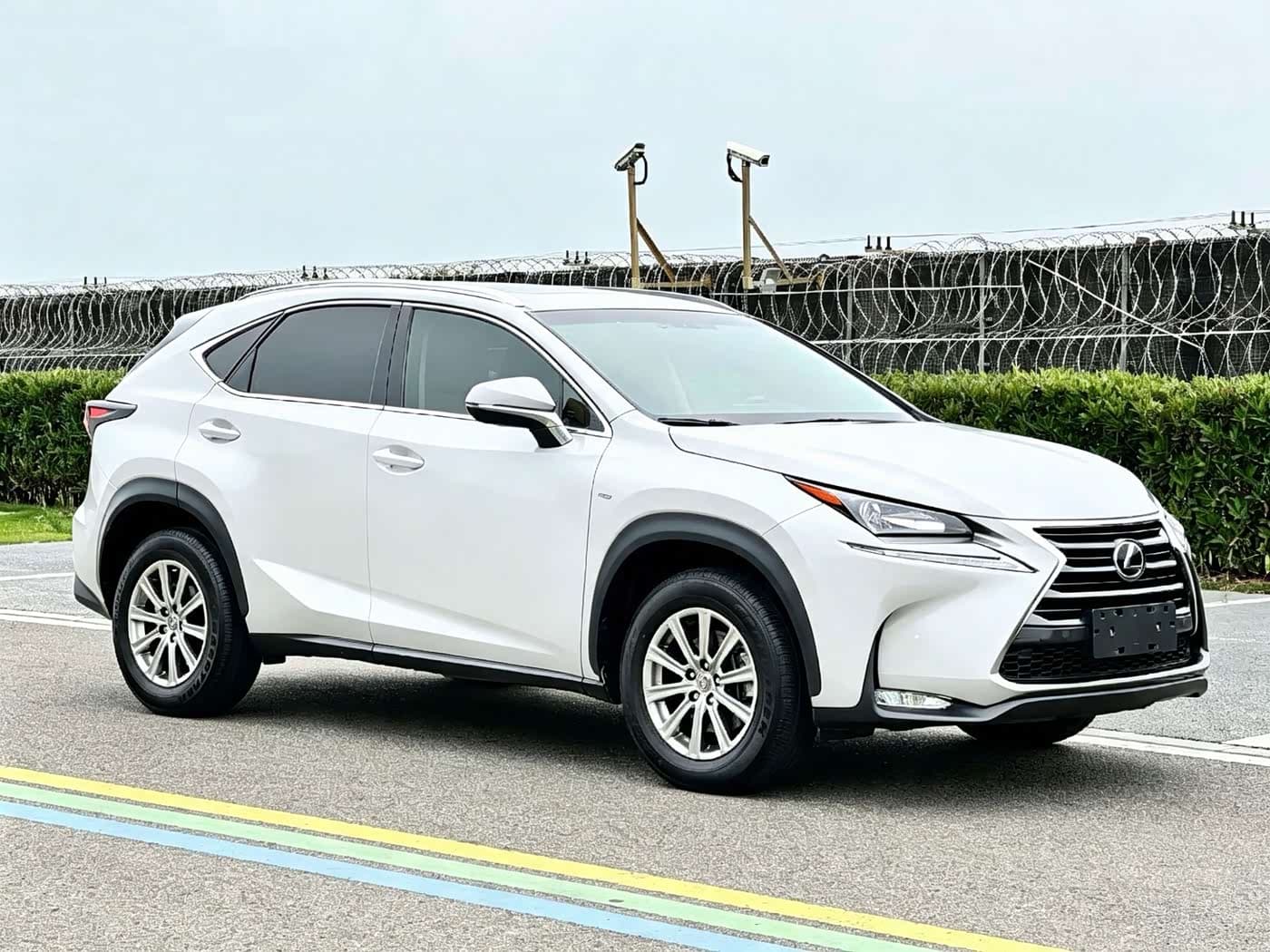 Lexus NX 2017 — Фото 3/18