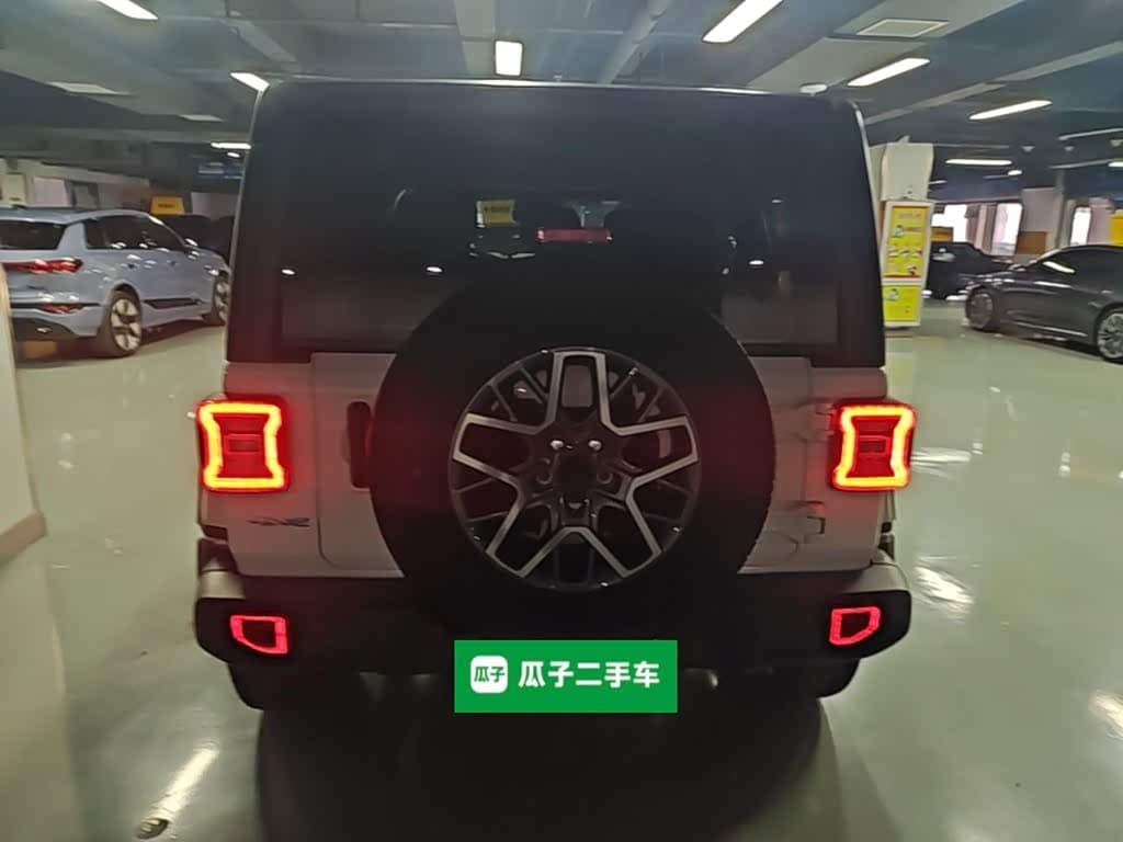 Jeep Wrangler 4xe 2022 — Фото 6/20