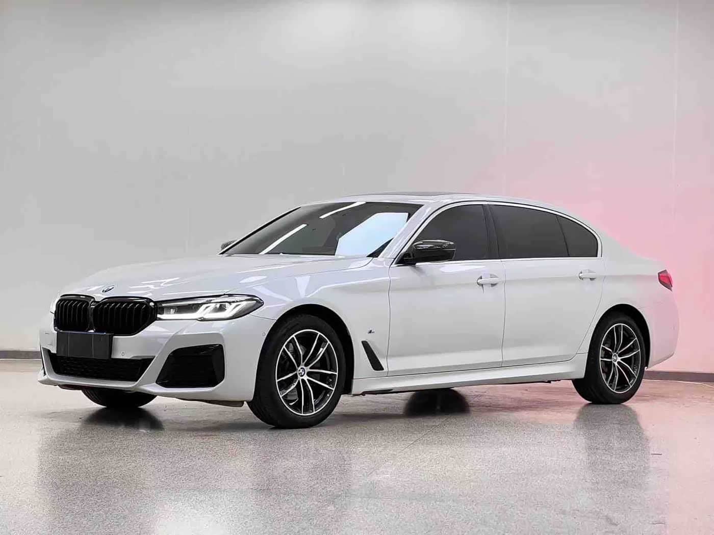 BMW 5 Series, 2024