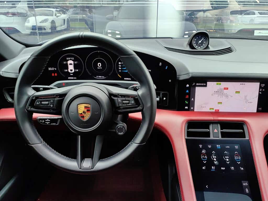 Porsche Taycan 2021 — Фото 4/20