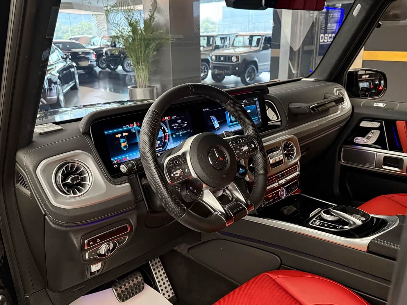 Mercedes-Benz G-Class AMG 2024 — Фото 6/13