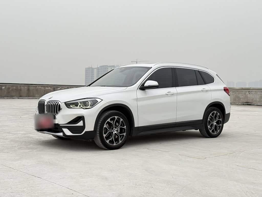 BMW X1 2021 — Фото 2/20