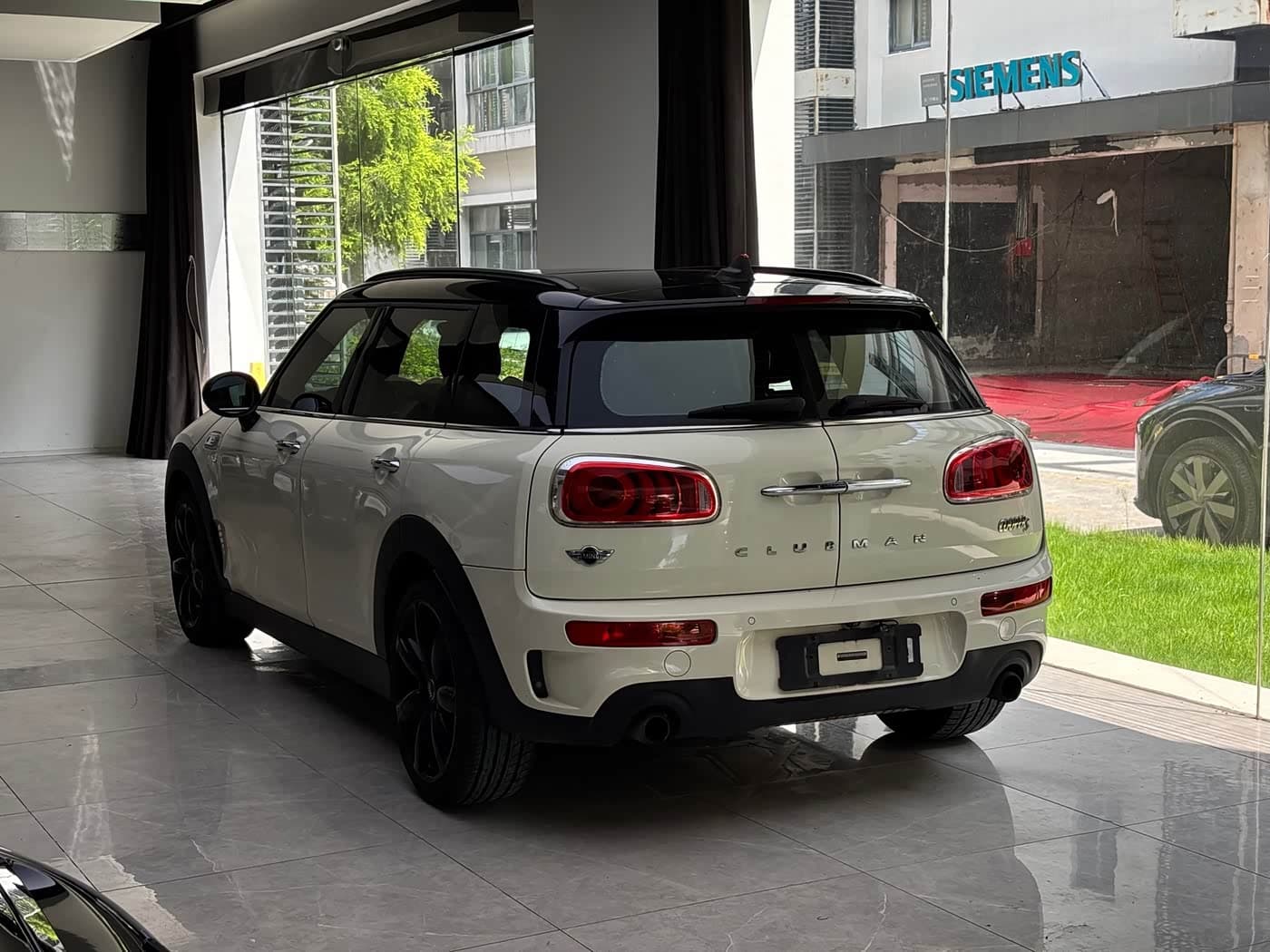 MINI CLUBMAN 2016 — Фото 5/9