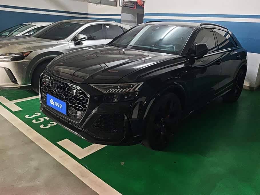 Audi RS Q8, 2022