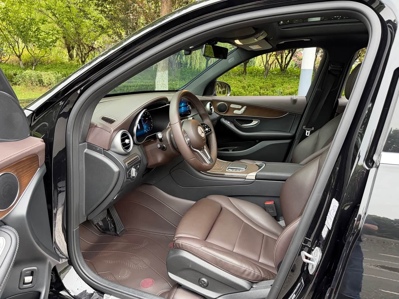 Mercedes-Benz GLC 2023 — Фото 7/17