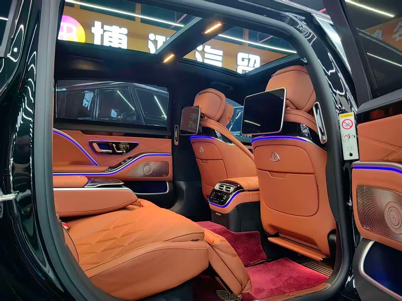 Mercedes-Benz Maybach S-Class 2022 — Фото 11/15