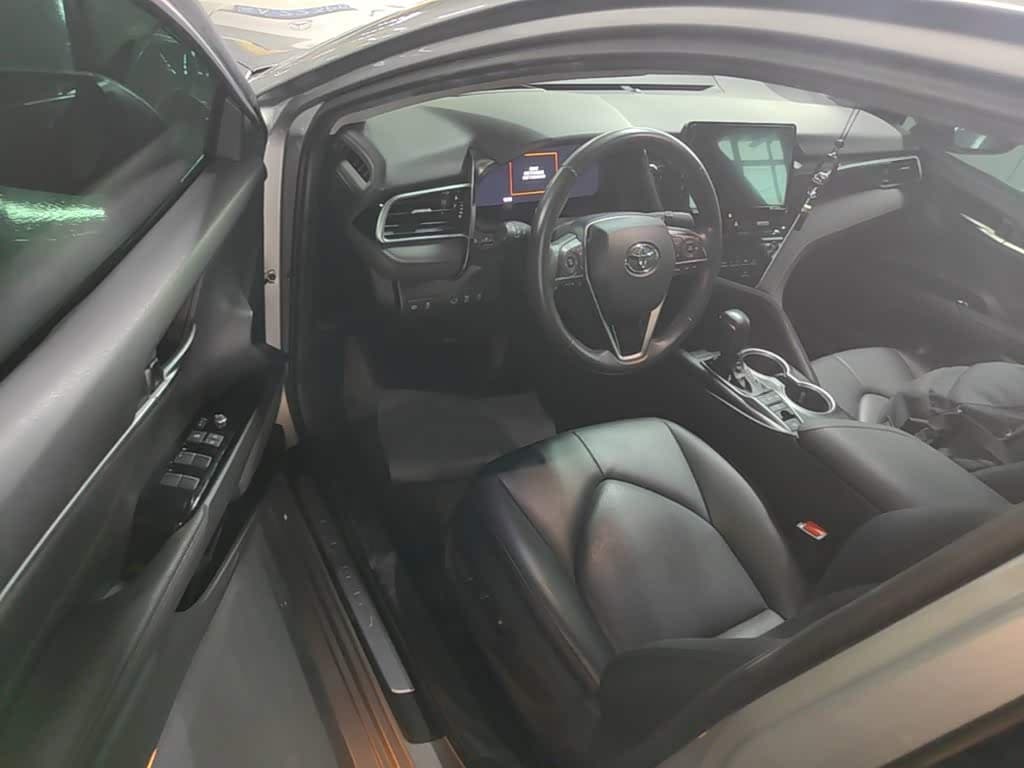 Toyota Camry 2023 — Фото 16/20